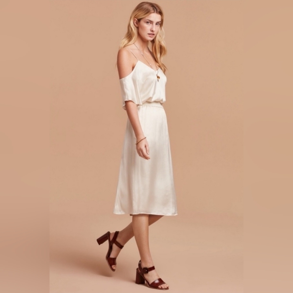 Aritzia Cream Birch Ivory Silk Satin Midi Knee Length Skirt pockets Contexte NWT